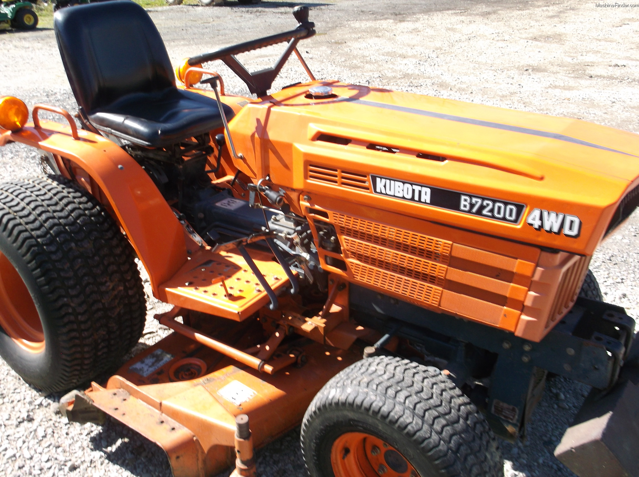 1986 Kubota B7200 Tractors Compact (140hp.) John Deere MachineFinder