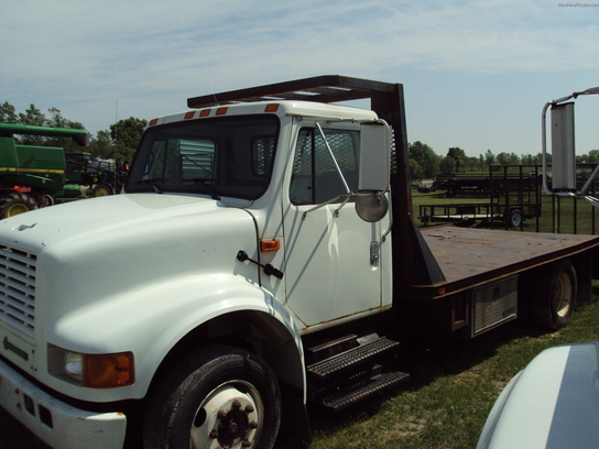 2001 International Harvester 4700