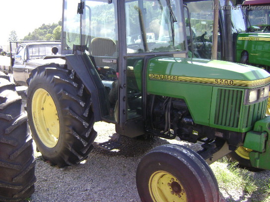 1996 John Deere 5200