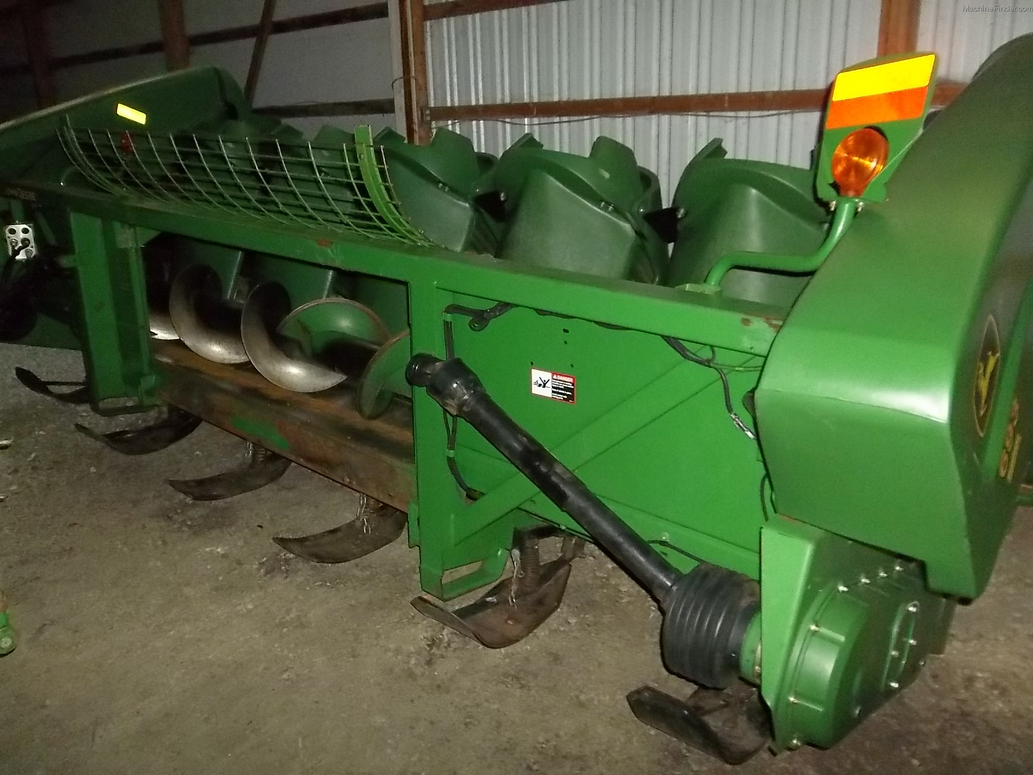 2007 John Deere 693 Combine Corn & Row Crop Headers John Deere