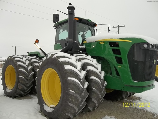 2010 John Deere 9230