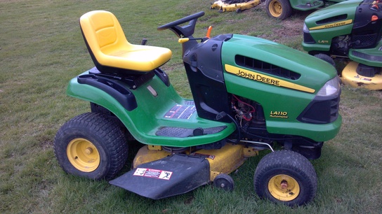 2007 John Deere LA110