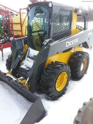 2011 John Deere 332D