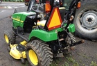 2006 John Deere 2305