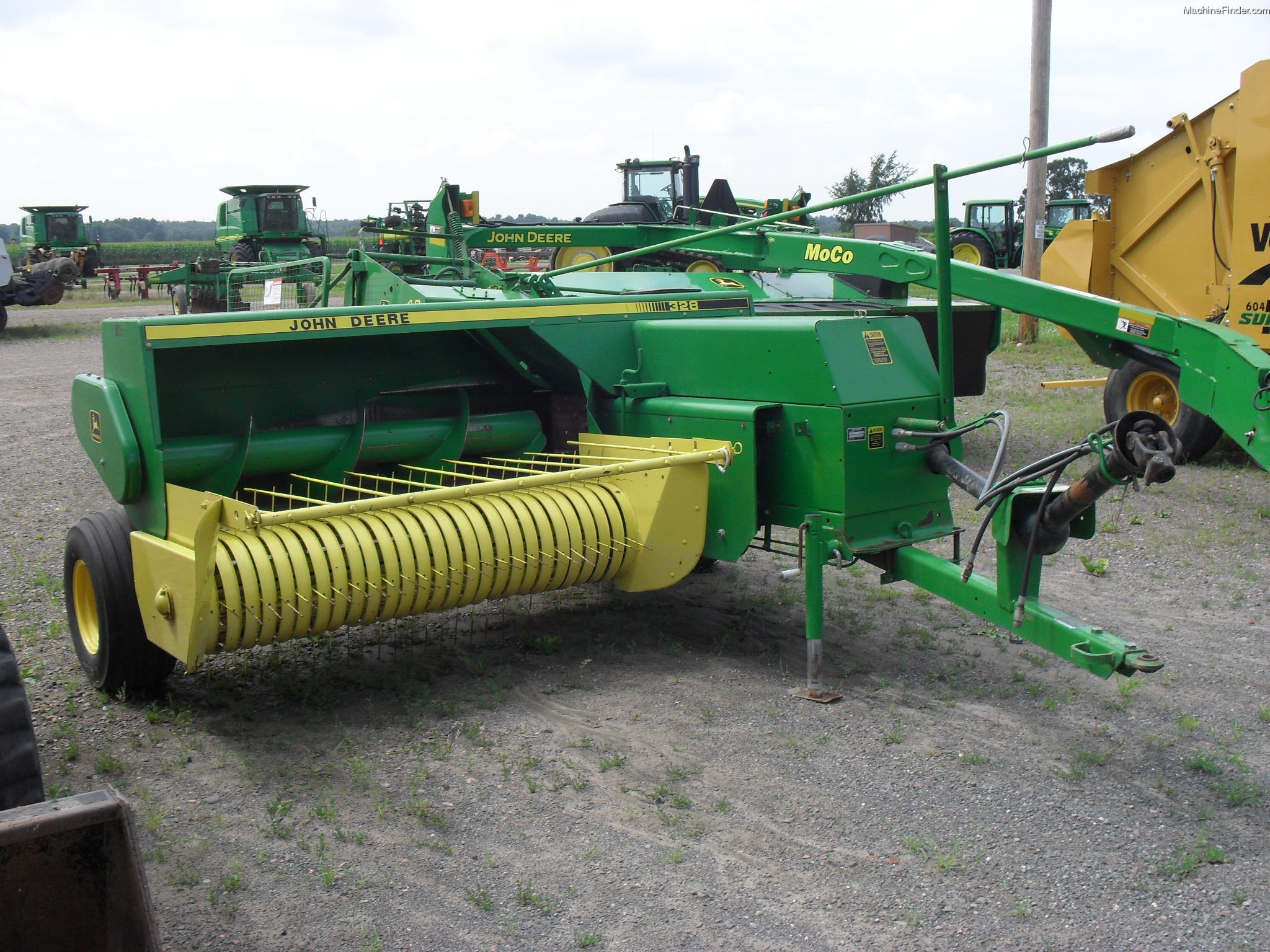 1990 John Deere 328 Hay Equipment Square Balers John Deere