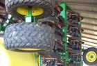 2004 John Deere 1890