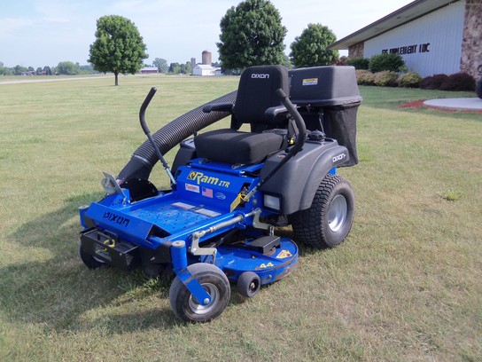 2006 Dixon RAM44