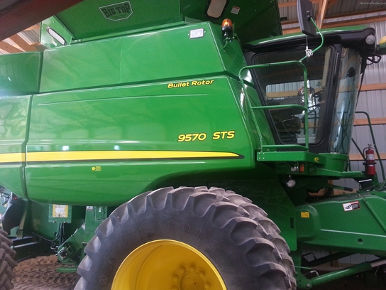 2011 John Deere 9570 STS