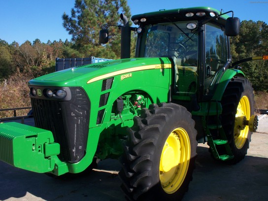 2010 John Deere 8295R
