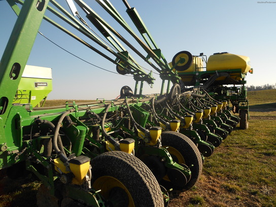  John Deere 1770