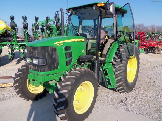  John Deere 6100D