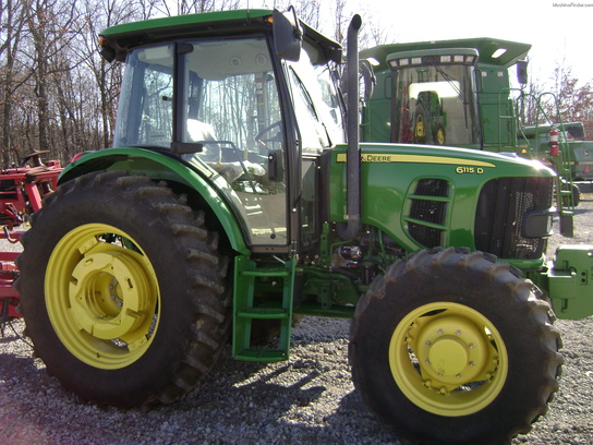 2009 John Deere 6115D