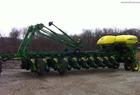 2005 John Deere 1770NT