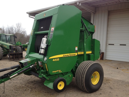 2011 John Deere 468