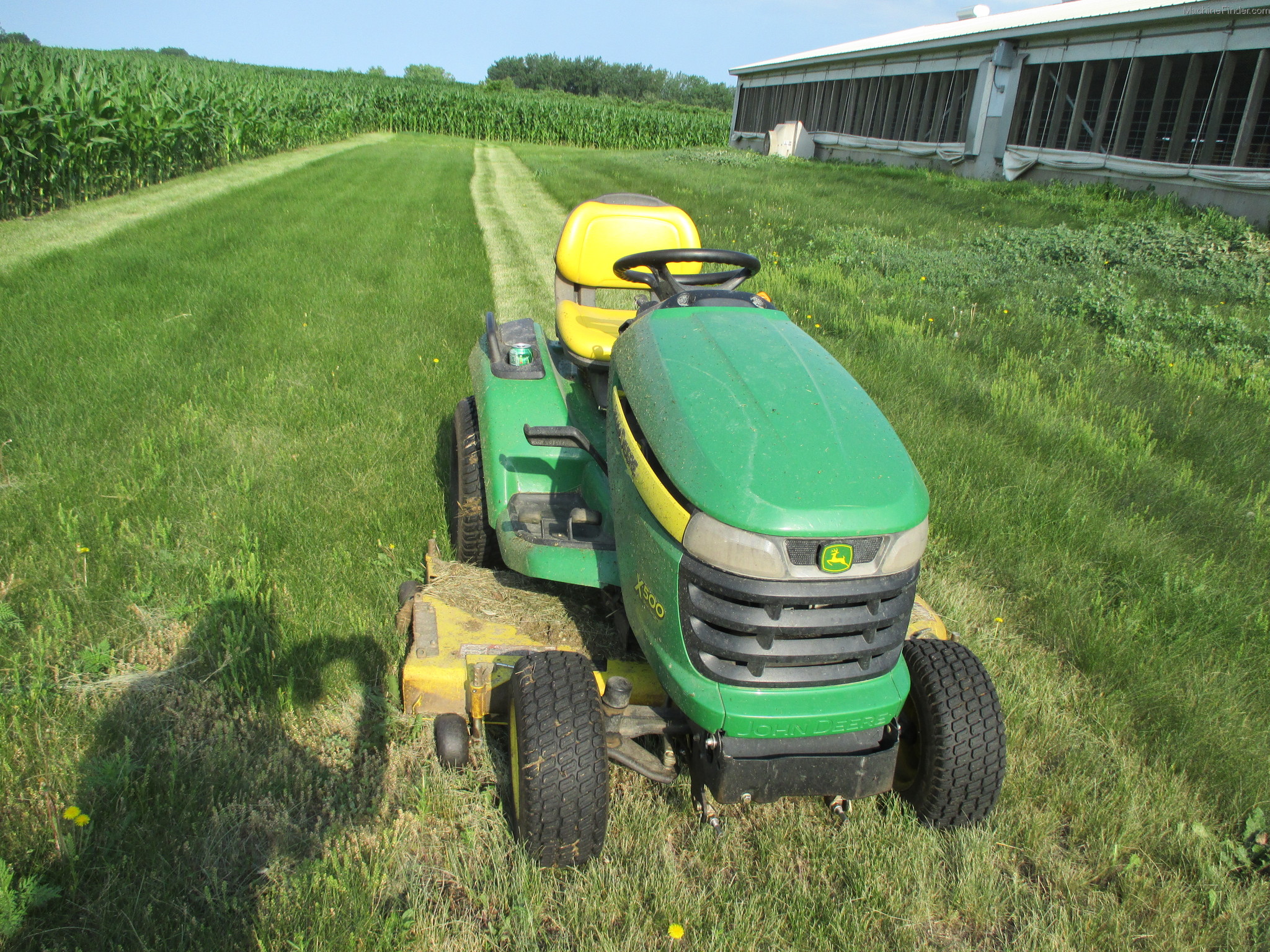 2010 John Deere X500 Lawn & Garden and Commercial Mowing John Deere