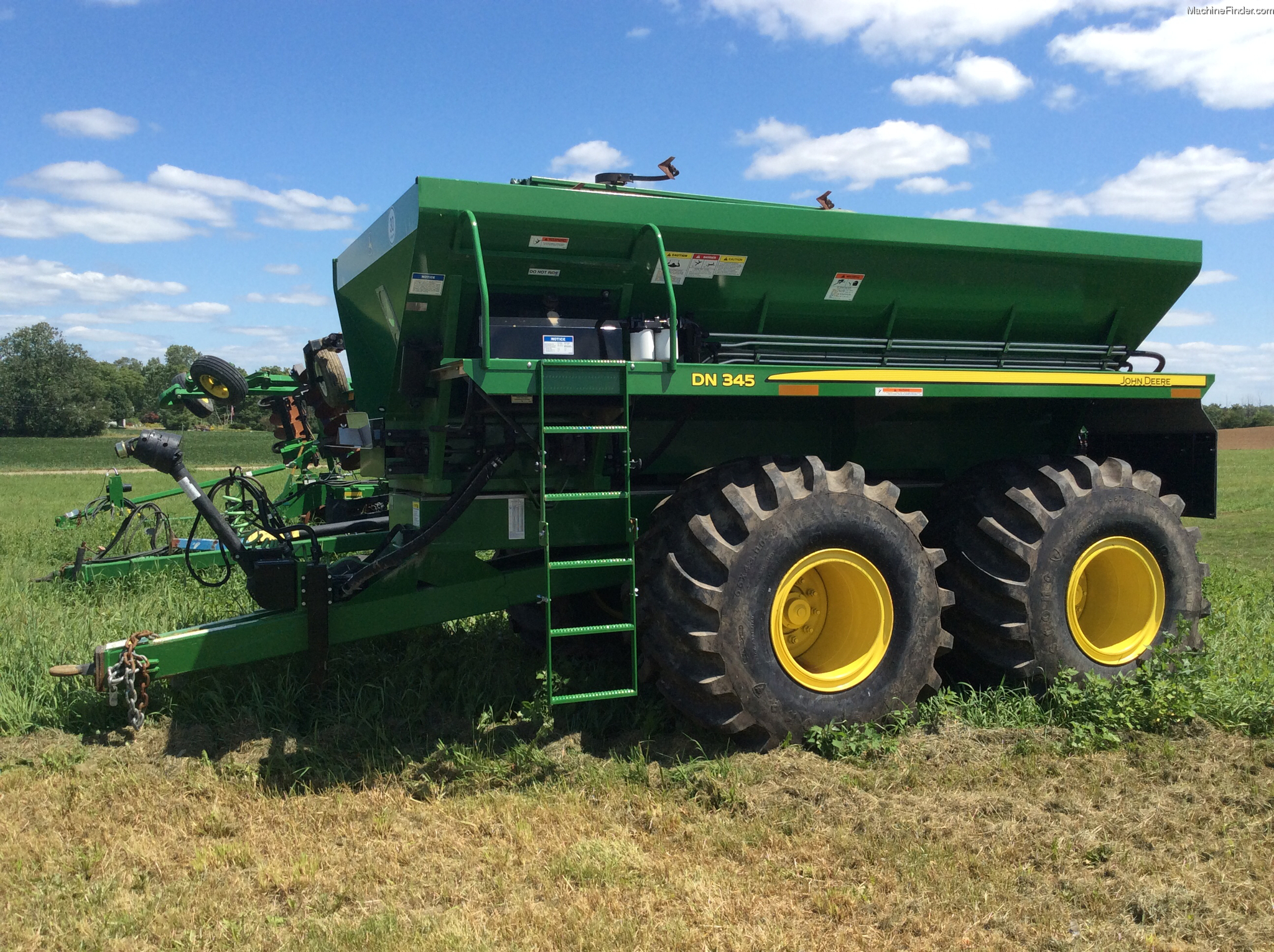 2013 John Deere DN345 Spreaders Fertilizer & Manure John Deere