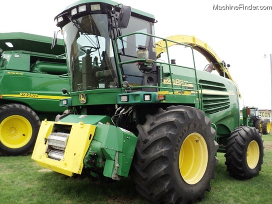 2004 John Deere 7500