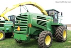 2004 John Deere 7500