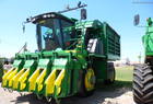 2011 John Deere 7660