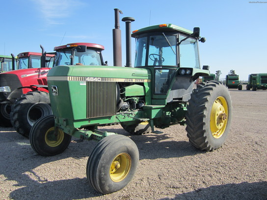 1982 John Deere 4640
