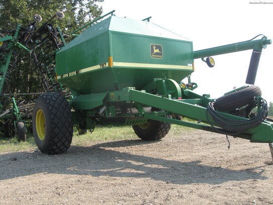 1993 John Deere 610