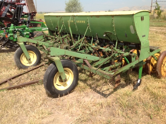  John Deere LZB Drill