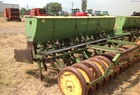  John Deere LZB Drill