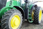 2011 John Deere 7230R