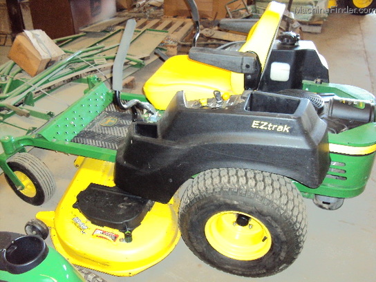 2011 John Deere Z445