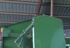 2001 John Deere 567