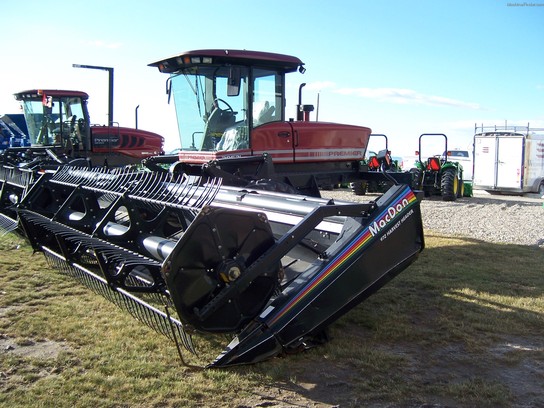 2005 Mac Don 2952I