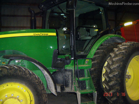2012 John Deere 8260R