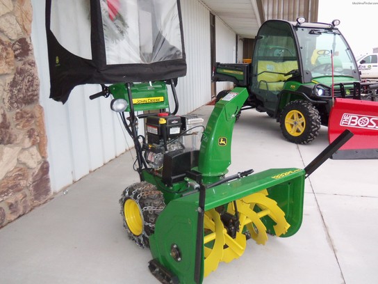 2011 John Deere 1332PE