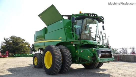 2012 John Deere S670