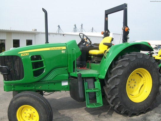 2012 John Deere 6230