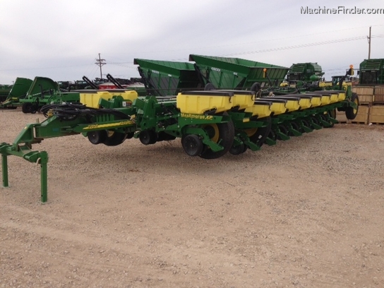 2013 John Deere 1770NT