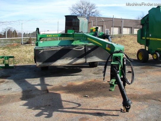 2008 John Deere 630