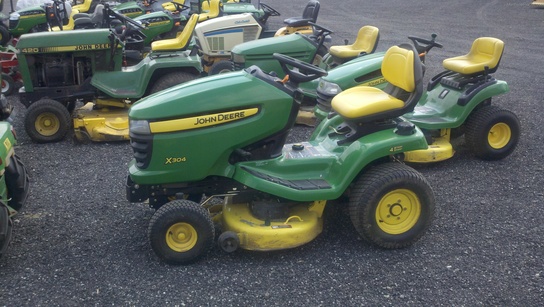 2010 John Deere x304