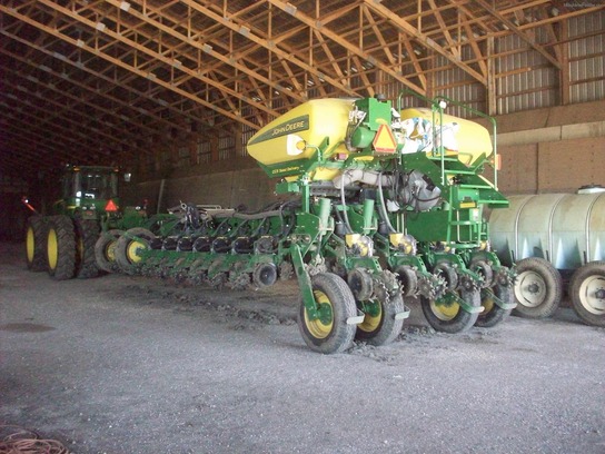 2012 John Deere 1770NT 24R