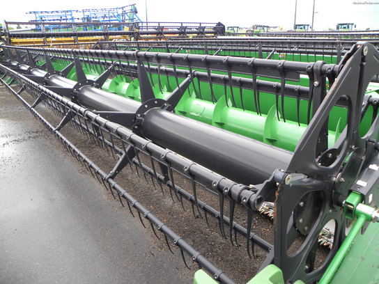 2009 John Deere 635F