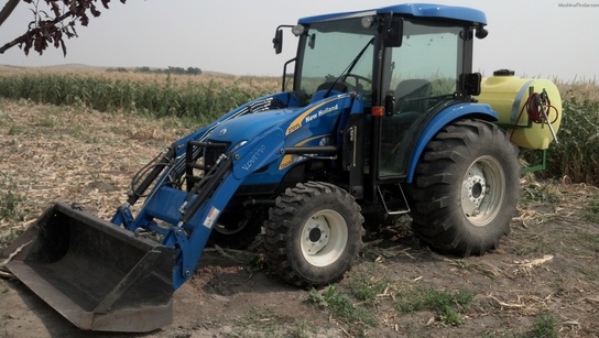 2008 New Holland T2420