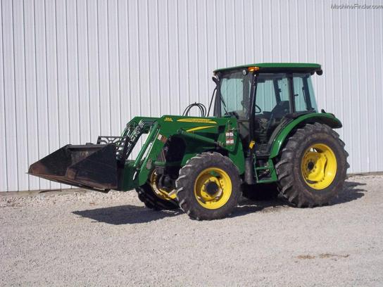 2010 John Deere 5083E