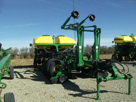 2010 John Deere 1770