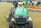 2004 John Deere X475