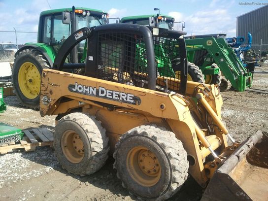 1999 John Deere 250