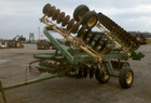  John Deere 220