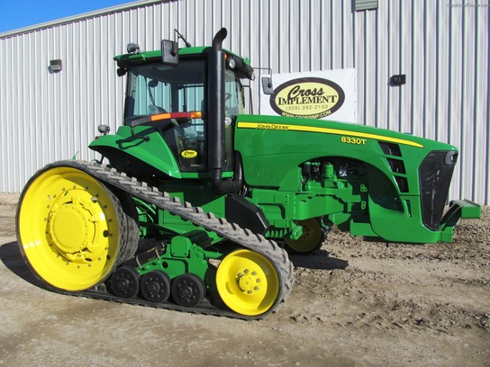 2006 John Deere 8330T