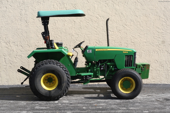 2008 John Deere 5203