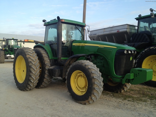 2005 John Deere 8320