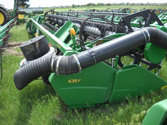 2011 John Deere 635F
